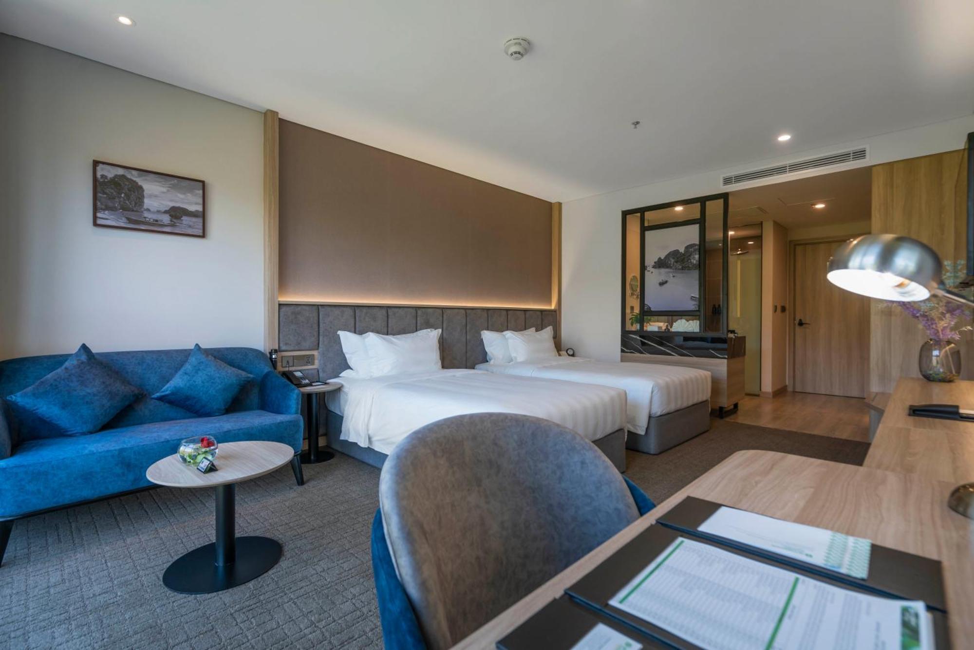 Wyndham Garden Legend Halong Hotel Ха Лонг Екстериор снимка