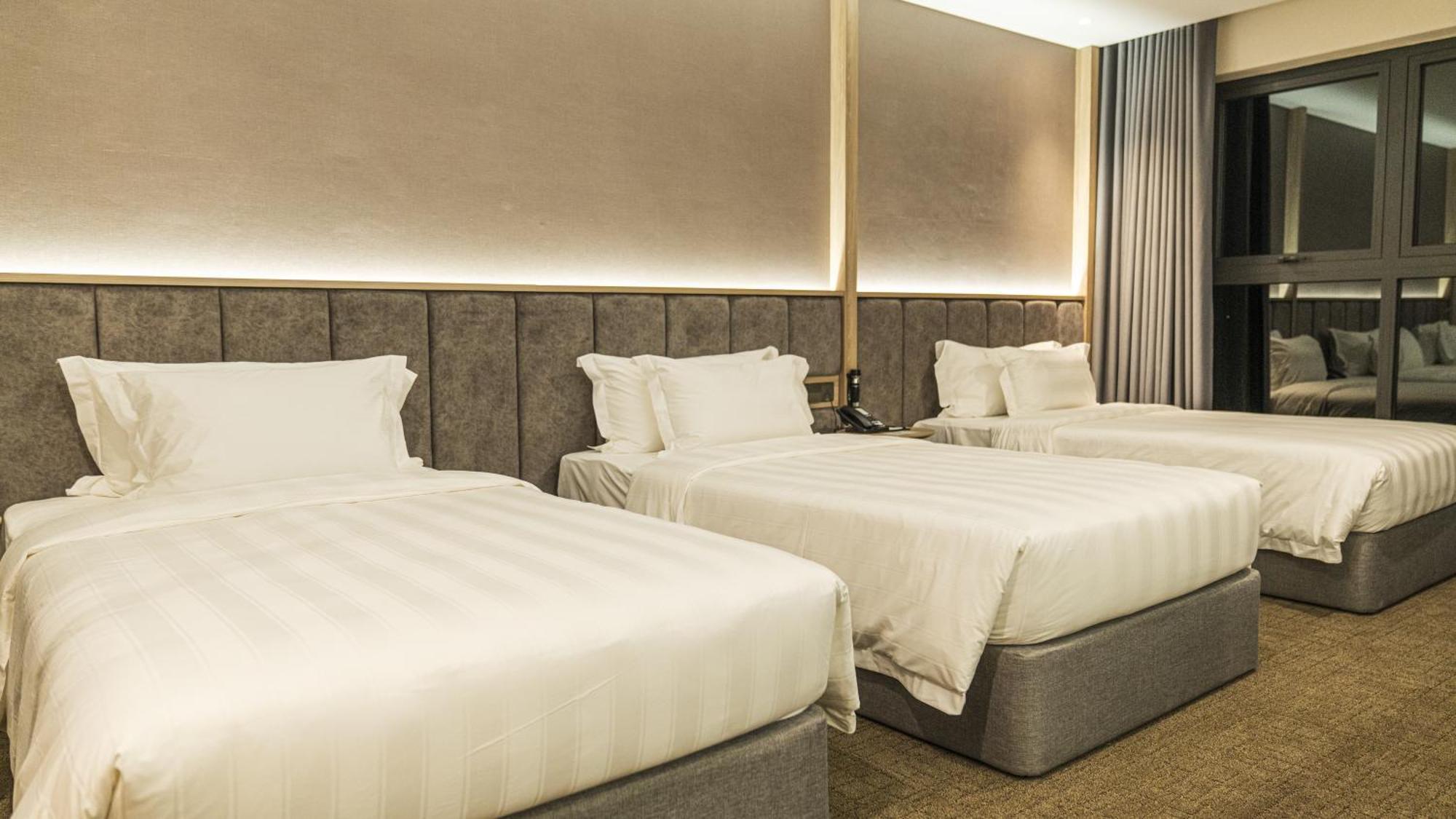 Wyndham Garden Legend Halong Hotel Ха Лонг Екстериор снимка