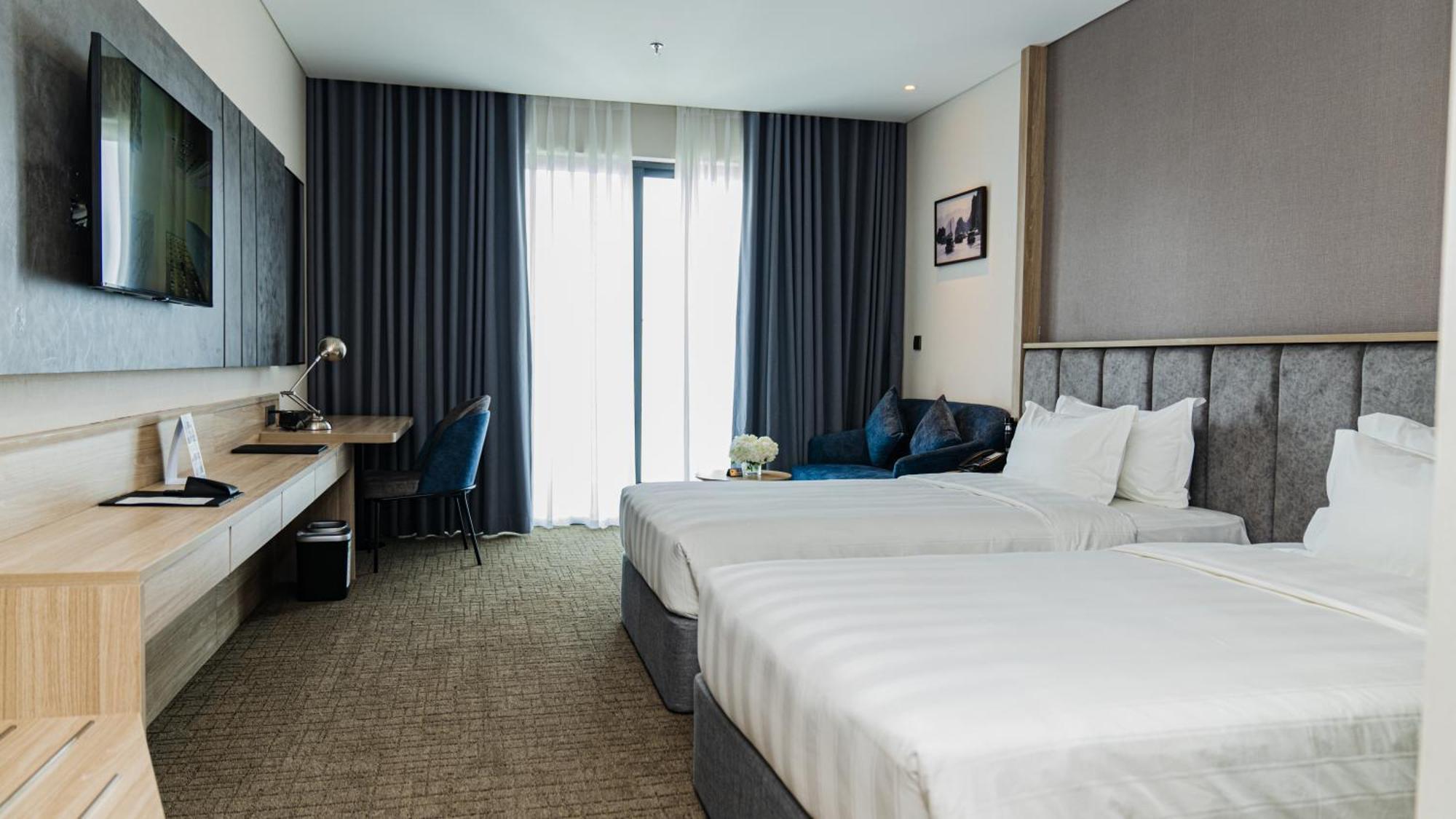 Wyndham Garden Legend Halong Hotel Ха Лонг Екстериор снимка